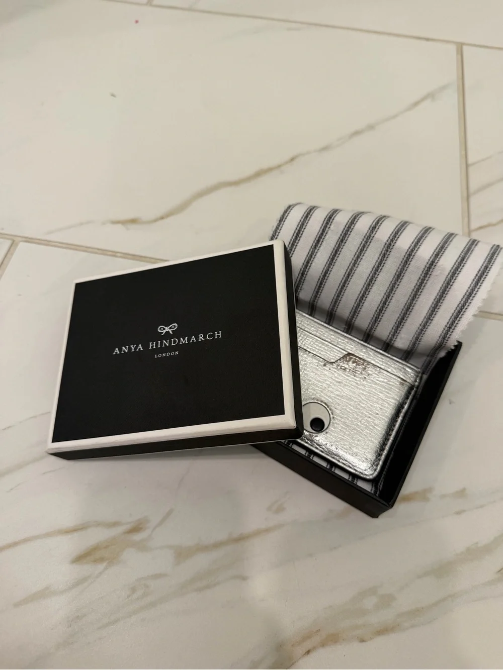 Anya Hindmarch - Silver Googly Eyes Card Holder in Box